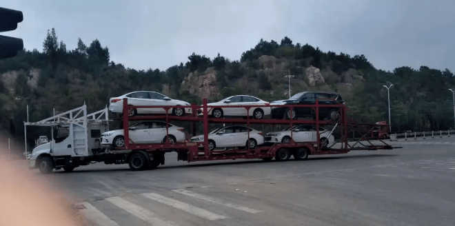 重慶的汽車托運(yùn)公司可以為大家提供怎樣的服務(wù)？-鑫邦運(yùn)車